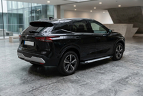 Nissan Qashqai 2021– Side steps Allmond Grey (set van 2, aluminium) foto 1