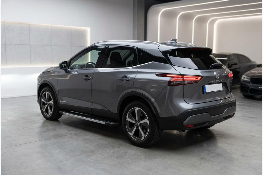 Nissan Qashqai 2021– RedLine side steps (2 st., aluminium) Image