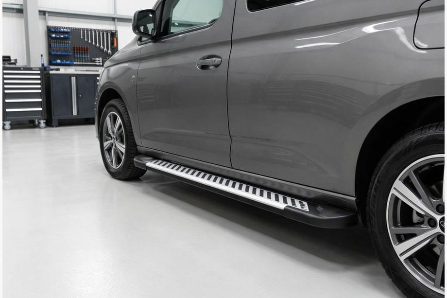 Volkswagen Caddy 2020– Side steps Line (2 stuks, aluminium) Image