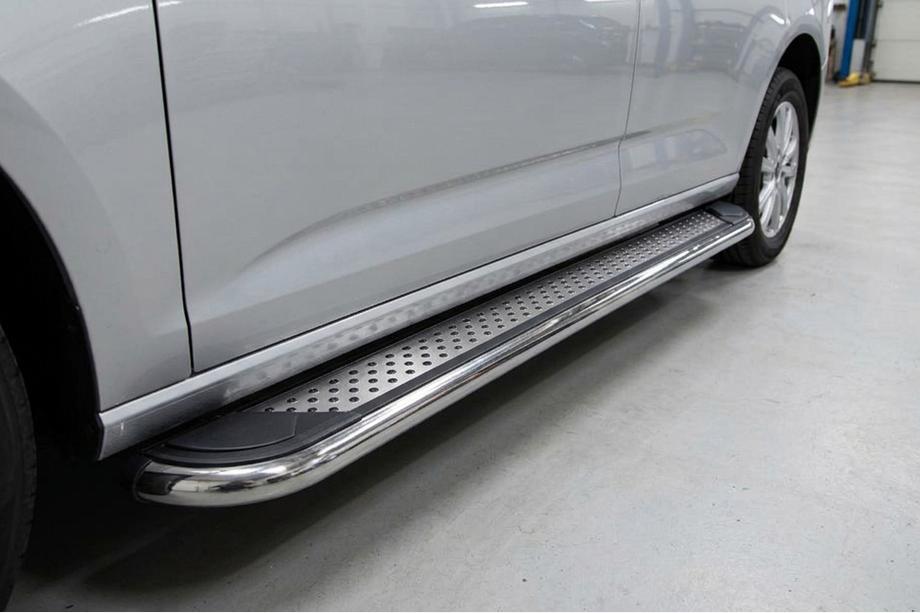 Volkswagen Caddy 2020– Maydos V2 side steps (set 2 st., aluminium/RVS) Image