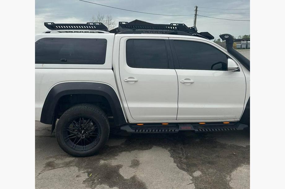 Volkswagen Amarok 2010–2022 Sidebars Dakar V2 met LED (2 stuks, metaal) Foto 7