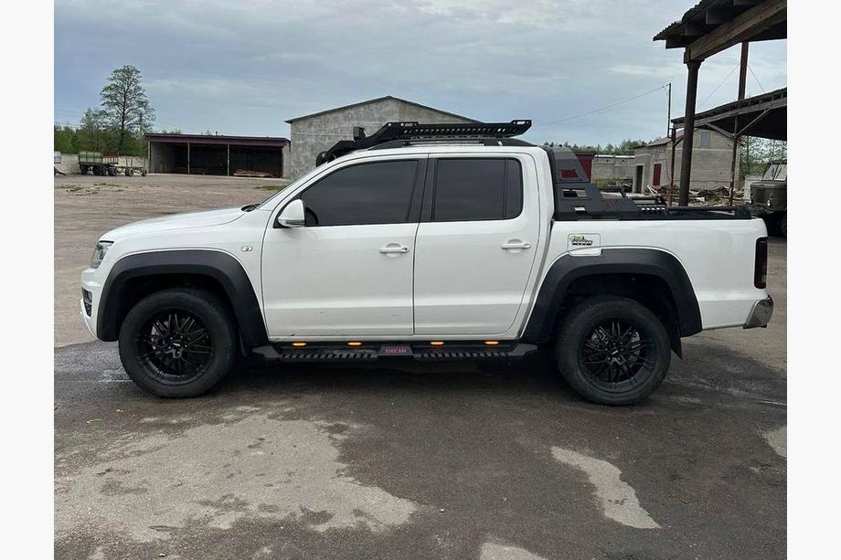Volkswagen Amarok 2010–2022 Sidebars Dakar V2 met LED (2 stuks, metaal) Foto 3