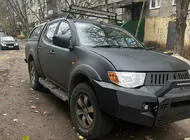 Mitsubishi L200 2015–2024 Dakar V2 side steps met LED (2015-2019, 2 stuks, metaal) foto 2