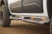 Mitsubishi L200 2006–2015 Sidebars Dakar V2 met LED (2 stuks, metaal) foto 5