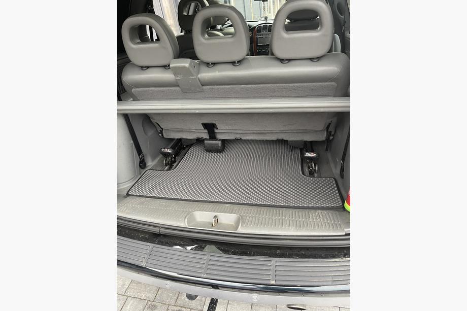 Chrysler Voyager 2001–2007 Kofferbakmat (EVA, zwart) Image