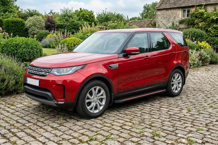 Land Rover Discovery V 2017– Side steps Maya Red (2 stuks, aluminium) Image