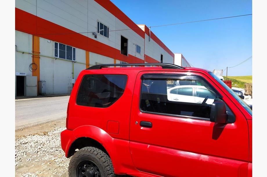Suzuki Jimny 1998–2018 Skyport dakrails (zwart) Foto 2