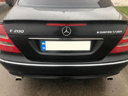 Mercedes E-сlass W211 2002–2009 Achterembleem foto 2