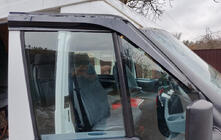 Ford Transit 2000–2014 Raamwindschermen (set van 2, Sunplex Sport) foto 1