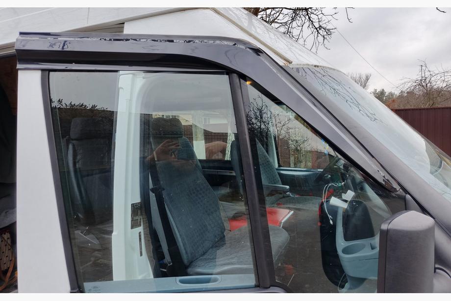 Ford Transit 2000–2014 Raamwindschermen (set van 2, Sunplex Sport) Image