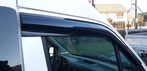 Ford Connect 2002–2006 Raamwindschermen (set van 2, Sunplex Sport) foto 3