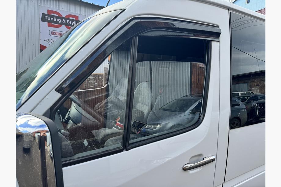 Mercedes Sprinter W901/902/903/904/905 1995–2006 Raamwindschermen (set van 2, Sunplex Sport) Foto 2