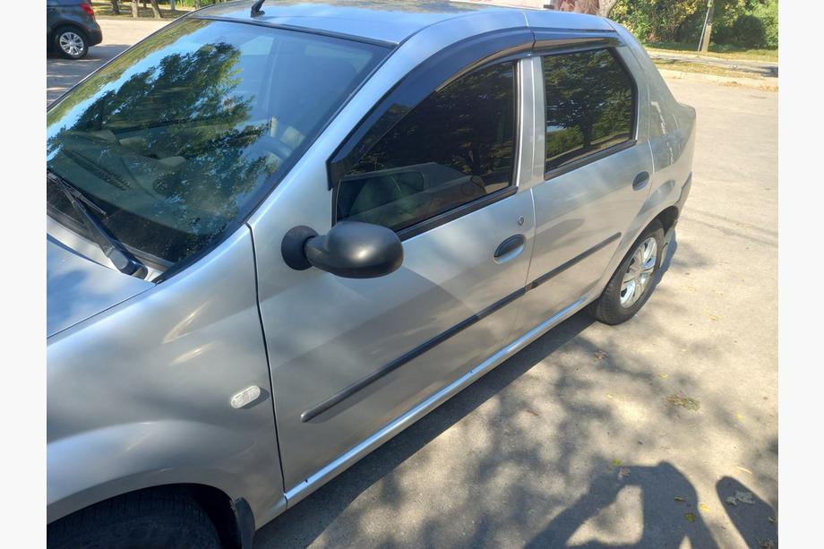 Dacia Logan I 2008–2012 Raamdeflectoren (4 stuks, Sunplex Sport) Foto 1