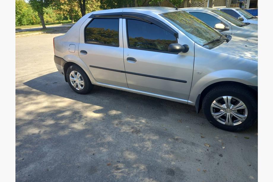 Dacia Logan I 2008–2012 Raamdeflectoren (4 stuks, Sunplex Sport) Foto 3