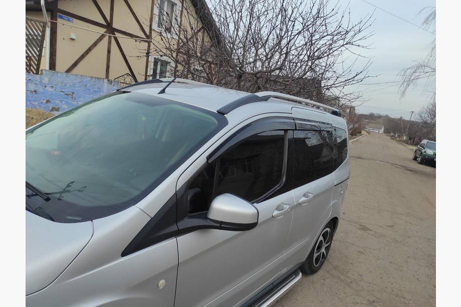 Ford Courier 2014–2023 Raamdeflectoren (4 stuks, Sunplex Sport) Image