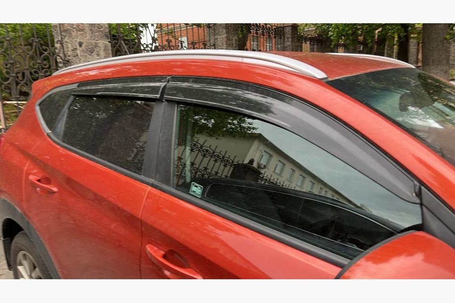 Hyundai Tucson TL 2016–2021 Raamdeflectoren (4 stuks, Sunplex Sport) Foto 2