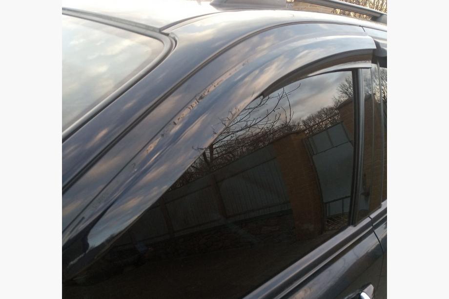 Kia Sorento I BL 2002–2009 Raamdeflectoren (4 stuks, Sunplex Sport) Image