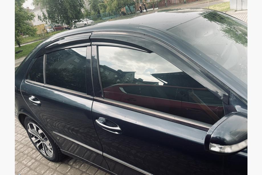 Mercedes E-class W211 2002–2009 Ruitwindschermen SD (4 stuks, Sunplex Sport) Foto 1