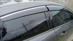 Ford Focus III 2011–2017 Raamwindschermen met chroomstrip HB/Sedan (4 stuks, Sunplex Chrome) foto 1