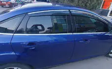 Ford Focus III 2011–2017 Raamwindschermen met chroomstrip HB/Sedan (4 stuks, Sunplex Chrome) foto 3