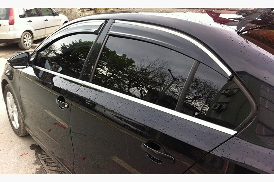 Volkswagen Jetta 2011–2018 Raamdeflectoren met chromen sierlijst (4 stuks, Sunplex Chrome) Foto 1