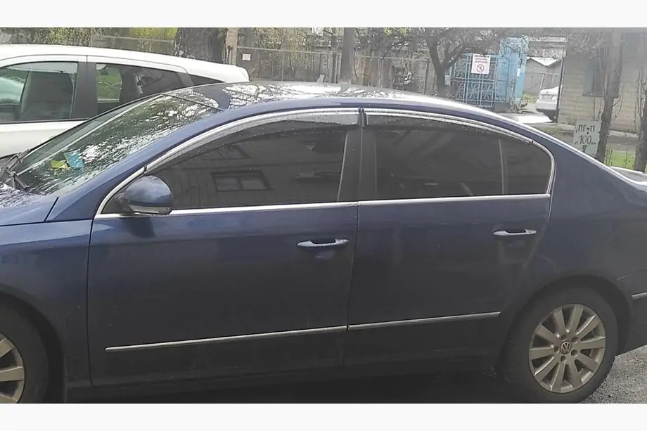 Volkswagen Passat B7 2012–2015 Zijruit winddeflectoren met chroomlijst SD (4 stuks, EU, Sunplex Chrome) Image
