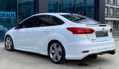 Ford Focus III 2011–2017 Sedan lip spoiler (Sunplex, zwart) (107,2 cm x 5,5 cm) foto 1