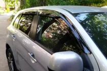 Peugeot 4008 2012–2017 Raamdeflectoren (4 stuks, HIC) foto 4