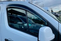 Opel Vivaro 2015–2019 Raamwindschermen (2 st., HIC) foto 7