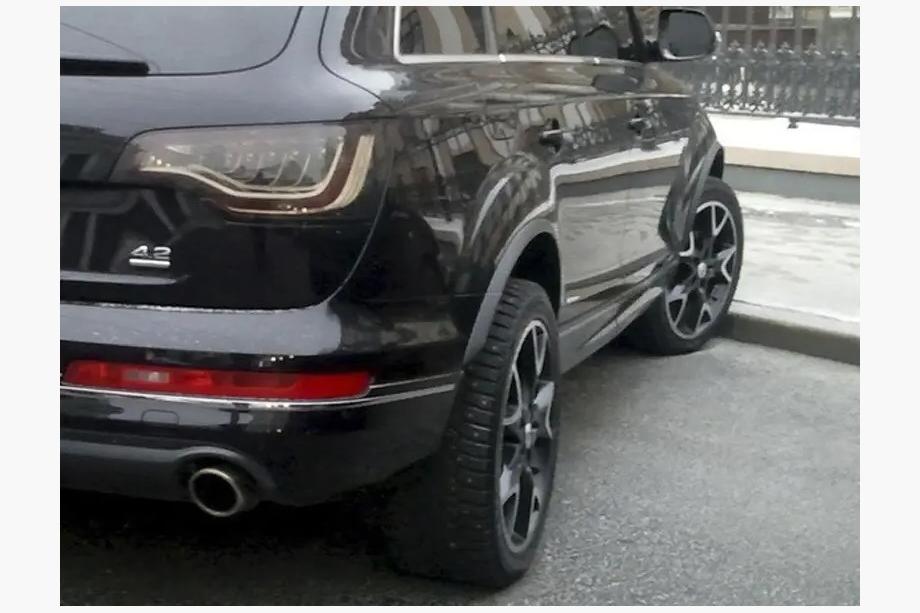 Audi Q7 2005–2015 Smalle wielkastverbreders S-Line Image