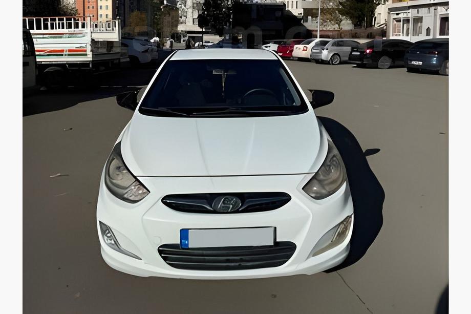 Hyundai Accent 2011–2017 Spiegelkappen zonder uitsparing voor richtingaanwijzer BMW-style (2 stuks) Foto 7