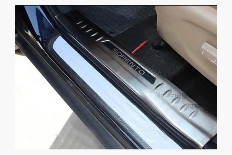 Kia Sorento II XM 2009–2014 Interieur dorpellijsten Libao 2013+ (4 stuks, RVS) Image