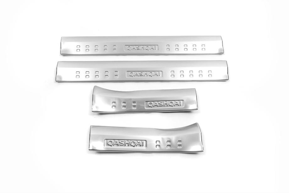 Nissan Qashqai 2014–2021 Kunststof dorpellijsten Libao Foto 1