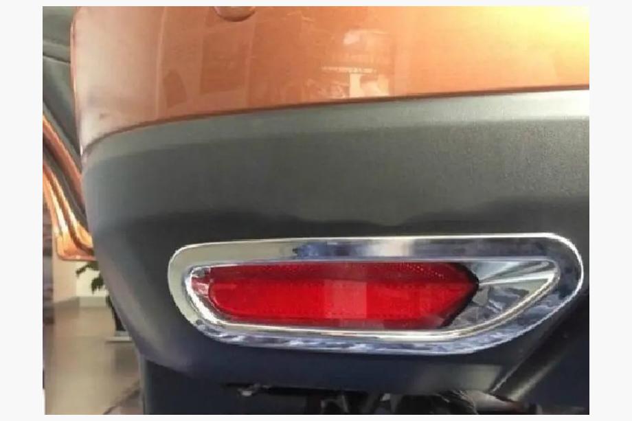 Nissan X-trail T32/Rogue 2014–2021 Libao sierlijsten voor achterlicht/achterpositielicht (2 stuks, kunststof) Image