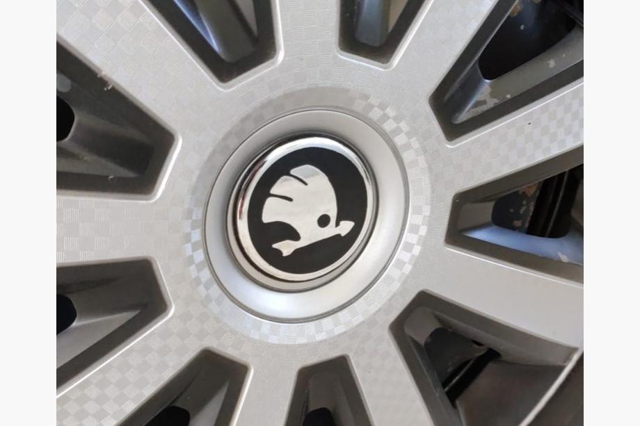 Skoda Center cap stickers 54 mm (set van 4) Image
