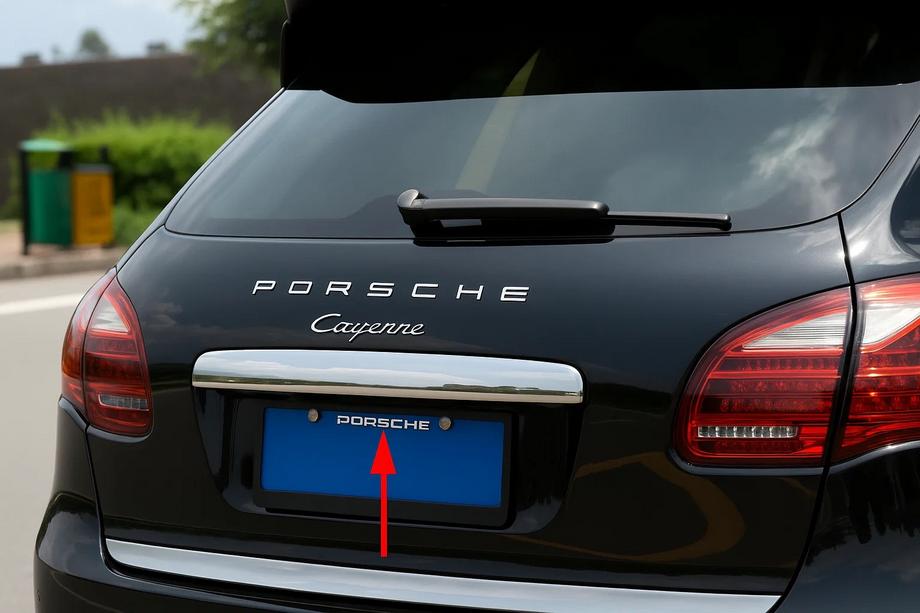 Porsche Cayenne 2010–2017 Libao sierlijst boven kenteken (RVS) Image