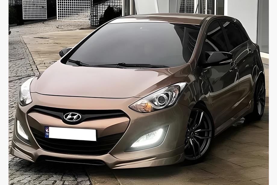 Hyundai I-30 2012–2017 Spiegelkappen met uitsparing voor richtingaanwijzer BMW-style (2 stuks) Foto 4