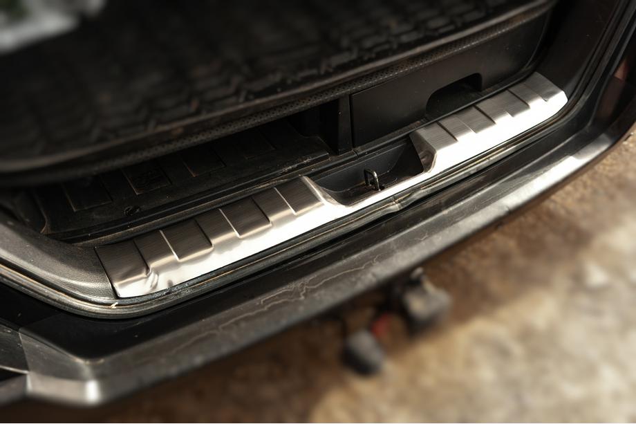 Nissan X-trail T31 2007–2014 RVS instaplijst achter 2007-2010 Foto 2