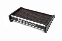 Nissan Primastar 2002–2014 Dashboardplank (2001-2010, zwart met rode stiksels) foto 1