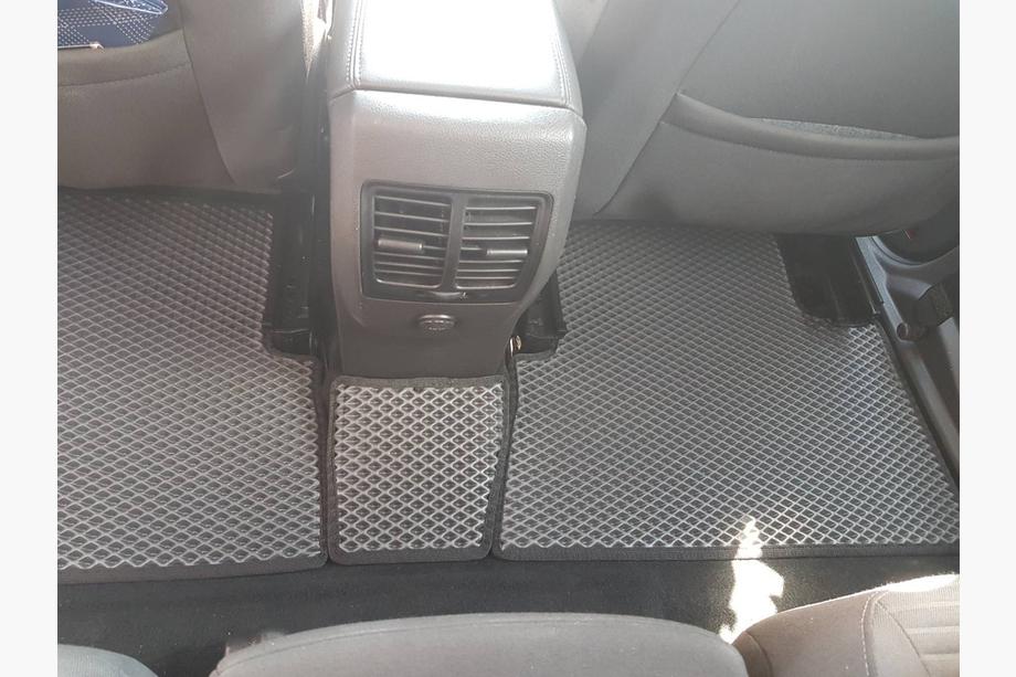 Ford C-Max/Grand C-Max 2010–2019 EVA automatten (zwart) Foto 9