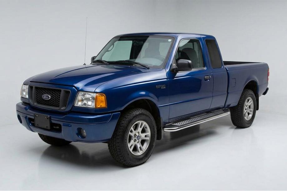 Ford Ranger 2002–2006 Maydos V2 side steps (set 2 st., aluminium/RVS) Image