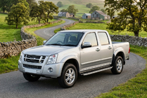 Isuzu D-Max 2002–2011 Side steps Fullmond (2007-2012, 2 st., aluminium) foto 1