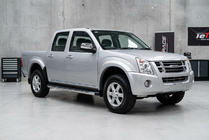 Isuzu D-Max 2002–2011 BlackLine side steps (2007-2012, 2 st., aluminium) foto 1