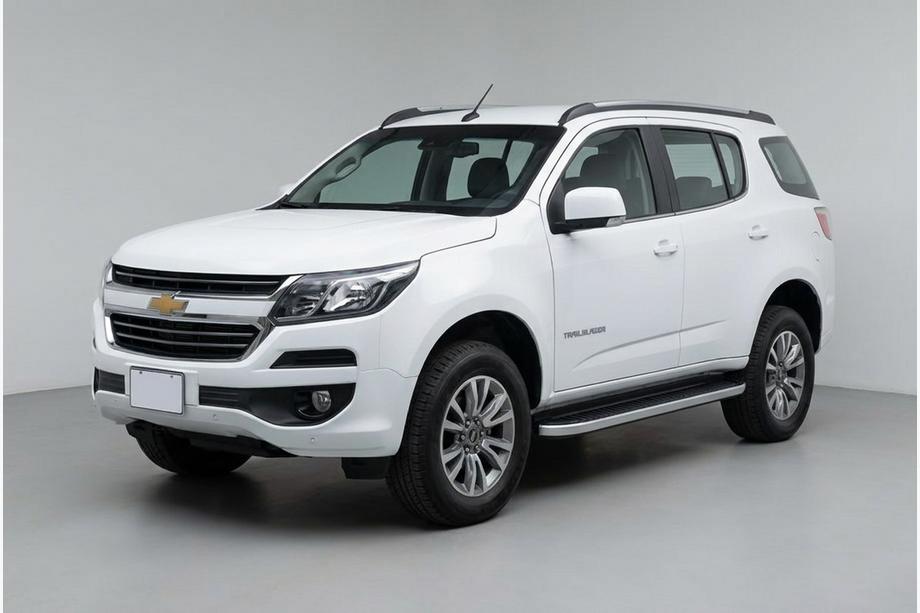 Chevrolet Trailblazer 2012–2019 Side steps Tayga Grey (2 stuks, aluminium) Image