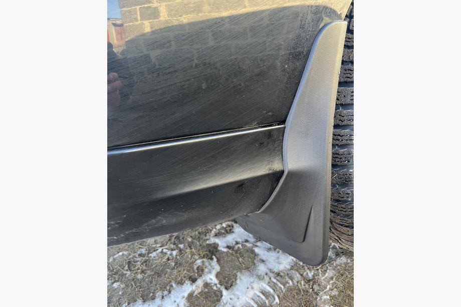 Mercedes GLE/ML-klasse W166 2011–2018 Achterspatlappen voor ML W166 (AMG-bumper) Image