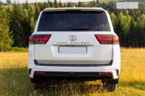 Toyota Land Cruiser 300 2021– GXR bodykit set Witte kleur foto 22