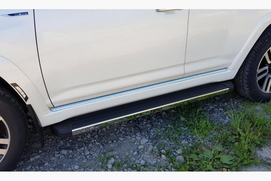 Toyota 4Runner 2009–2024 Side steps design 2020 OEM (set 2 st., aluminium) Image