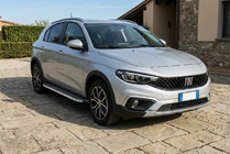 Fiat Tipo Cross 2021– Fullmond side steps (2 stuks, aluminium) foto 1