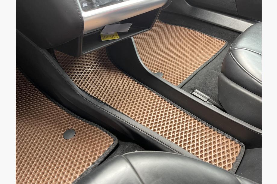 Tesla Model S 2012– EVA automatten (2012-2021, baksteenrood) Image