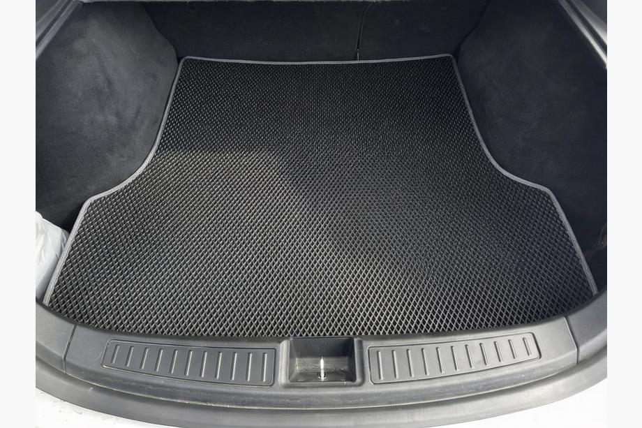 Tesla Model S 2012– EVA kofferbakmat (2012-2021, zwart) Image
